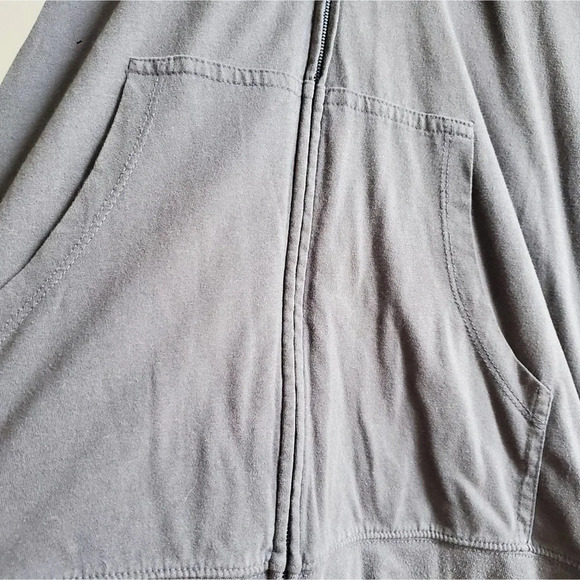 Blue Owl Brewing Company grey zip hoodie from brewery in Austin, Texas Size L - Picture 5 of 11